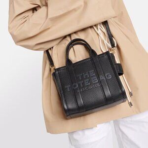 Marc Jacobs The Small Leather Tote Bag w an Extra strap